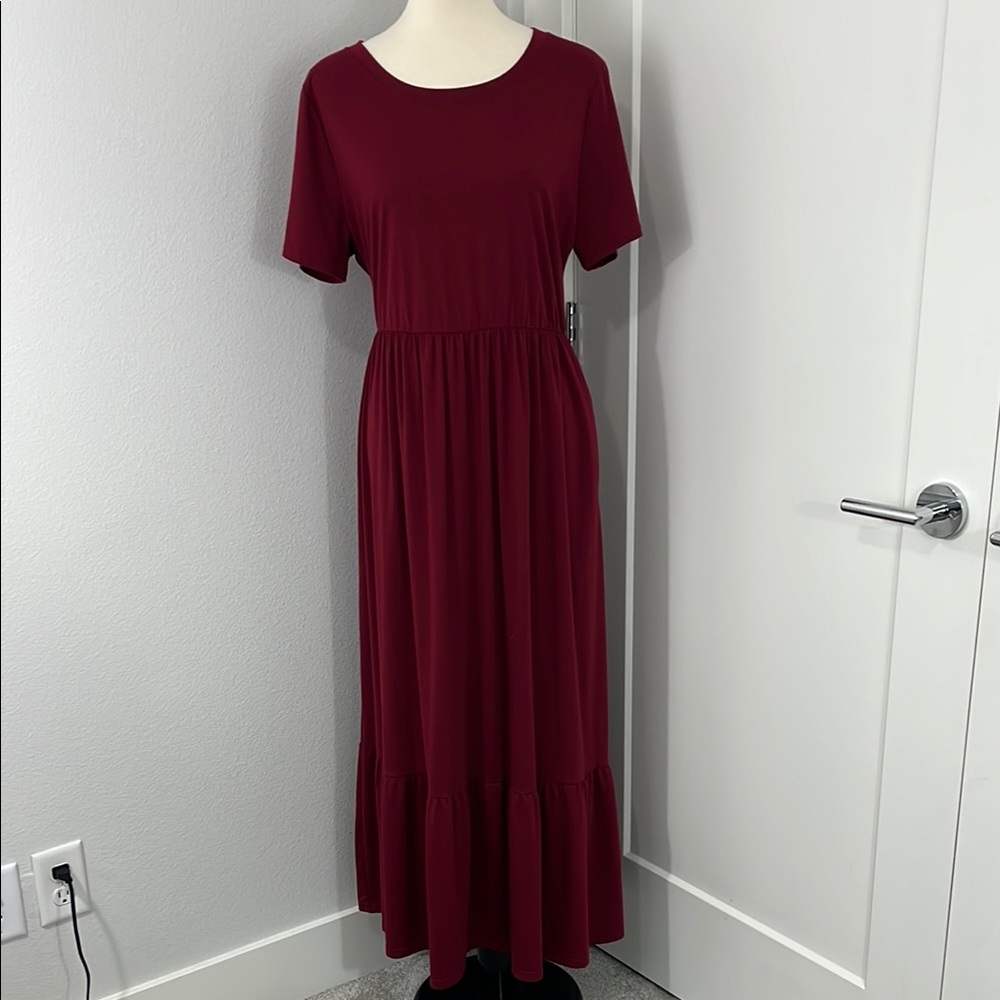 Nemidor 1XL Burgundy Red Short Sleeve Crew Neck Ruffle Maxi Dress w/Pockets